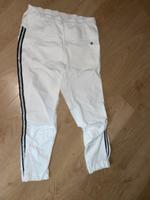 Tredy Hose weiß mit gallonstreifen Gr 44 Baden-Württemberg - Bietigheim-Bissingen Vorschau