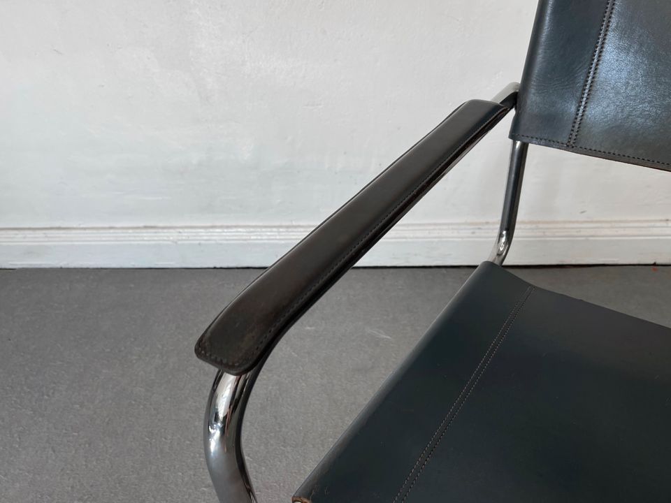 1/1 Blau Thonet S34 Mart Stam Leder Freischwinger Stuhl Chair in Berlin