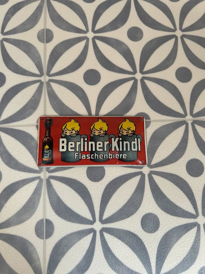 Berliner Kindl Blechschild Retro alt Vintage in Rodgau