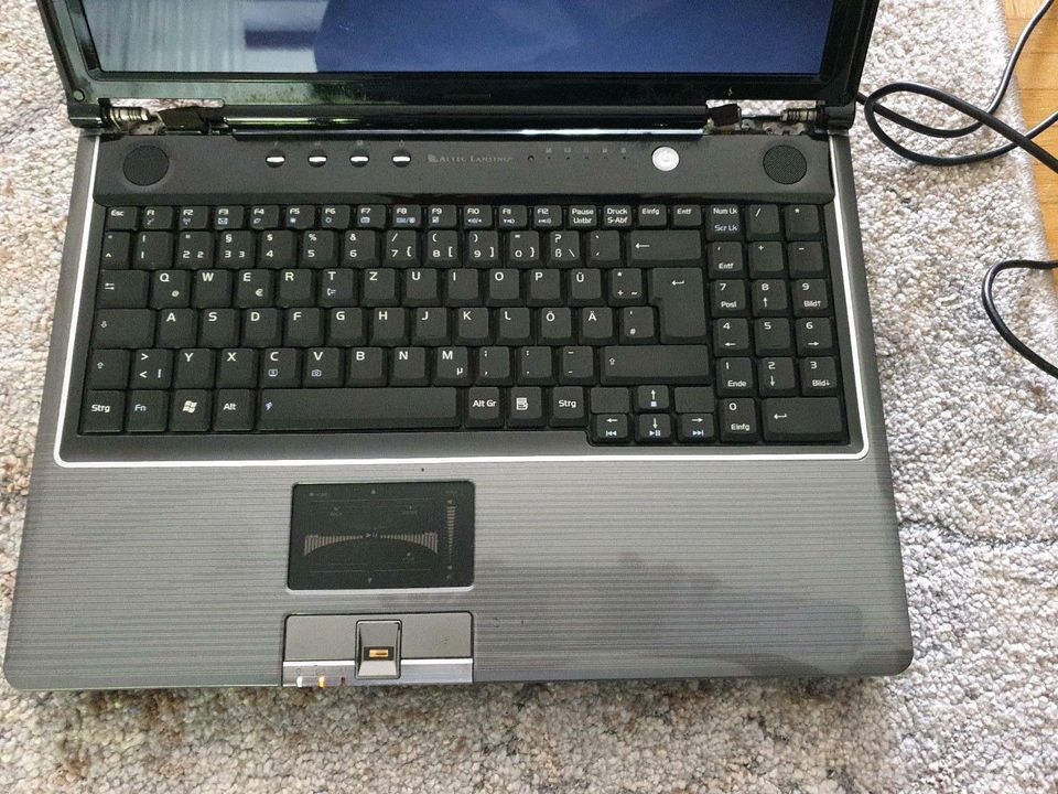 Laptop Asus älter in Veitshöchheim