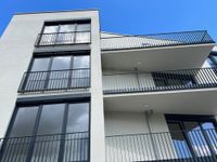 Erstbezug! Moderne Neubauwohnung mit gehobener Einbauküche, Balkon und ex. TG-Stellplatz Brandenburg - Teltow Vorschau