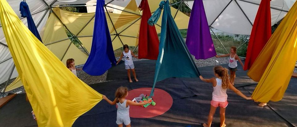 5 tägige Fortbildung Aerial Yoga for Kids and Family auf Korfu in Oldenburg