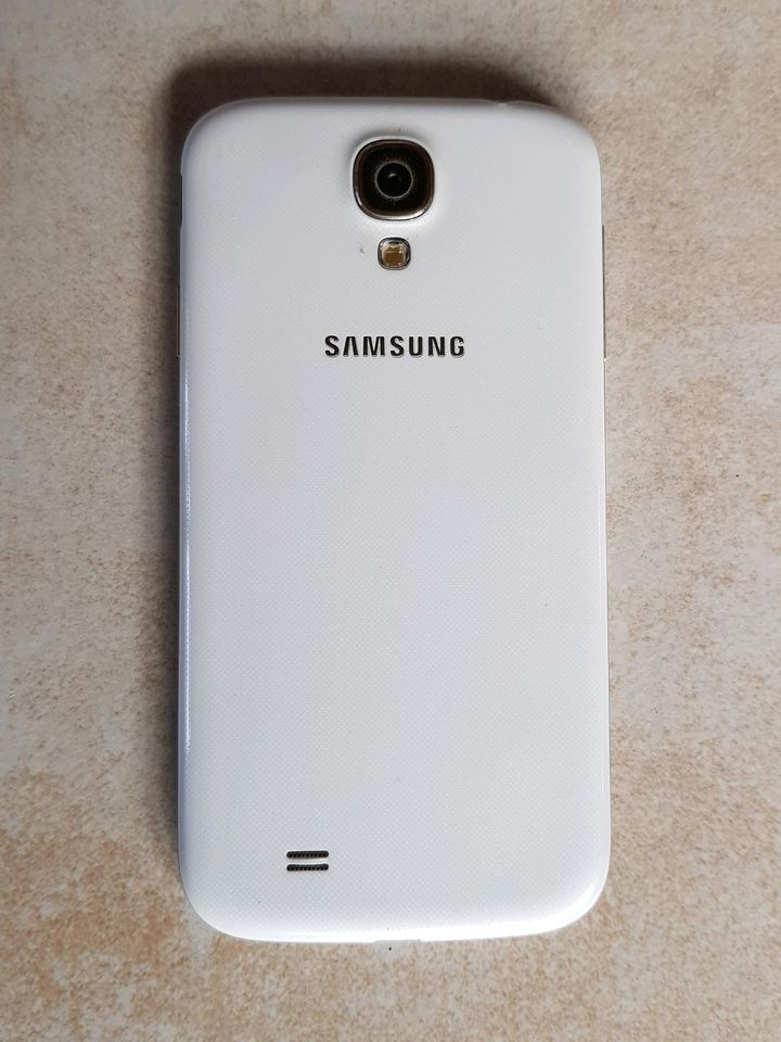 Samsung GALAXY S4 Value Edition (GT-i9515) (16 GB, White Frost) in Dietzhölztal