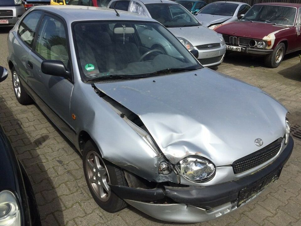 Toyota Corolla E11 teile Ersatzteile Gebrauchtteile Schlachtfest in Köln Vogelsang