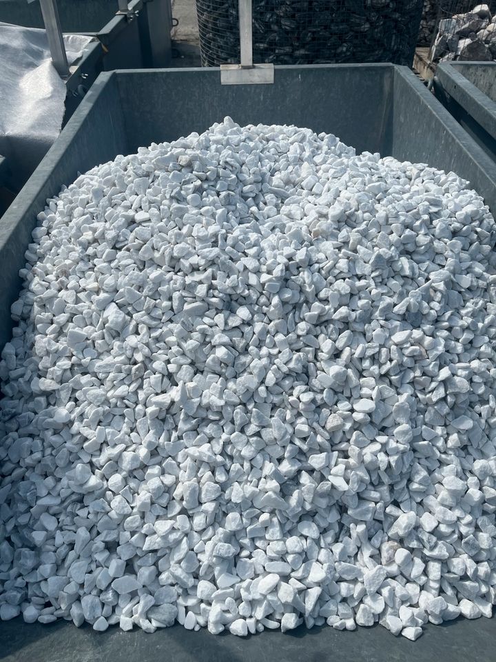 Ziersplitt Zierkies Gabionensteine Zierstein Basalt Granit Marmor in Mammendorf
