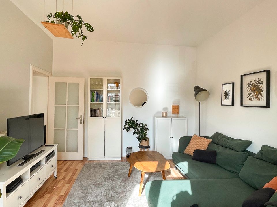 Tauschwohnung – Helle 2 Zi. Friedrichshain (Suche 3 Zi. + Balkon) in Berlin