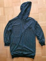 Hoodie, Damen,  Gr. M/L, schwarz und rot Stuttgart - Sillenbuch Vorschau