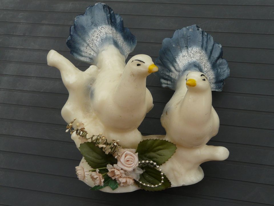 Zwei weiße Tauben Wachs 20 x 18 cm, gebraucht in Hatten