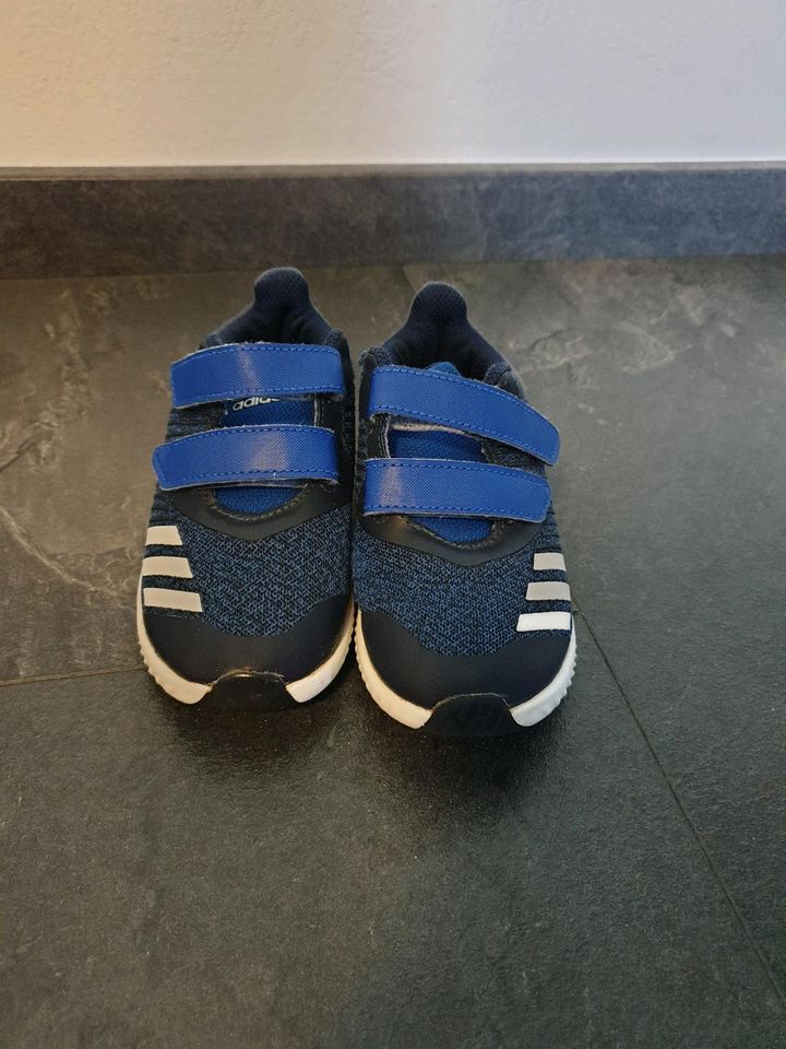 Adidas Sneaker Gr.28 in Marsberg