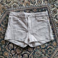 Damen Stretch Shorts von H&M Gr. 38 M in beige Nordrhein-Westfalen - Mönchengladbach Vorschau