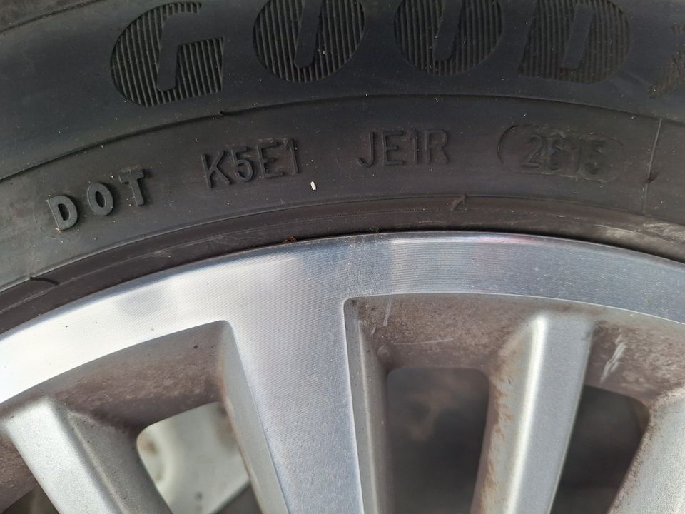 4 x BMW 2er Reifen 205/55 R 17 91W auf Alu in Pattensen