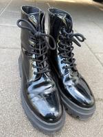 Tamaris Stiefel 41  glänzend schwarz Stiefelletten Berlin - Spandau Vorschau