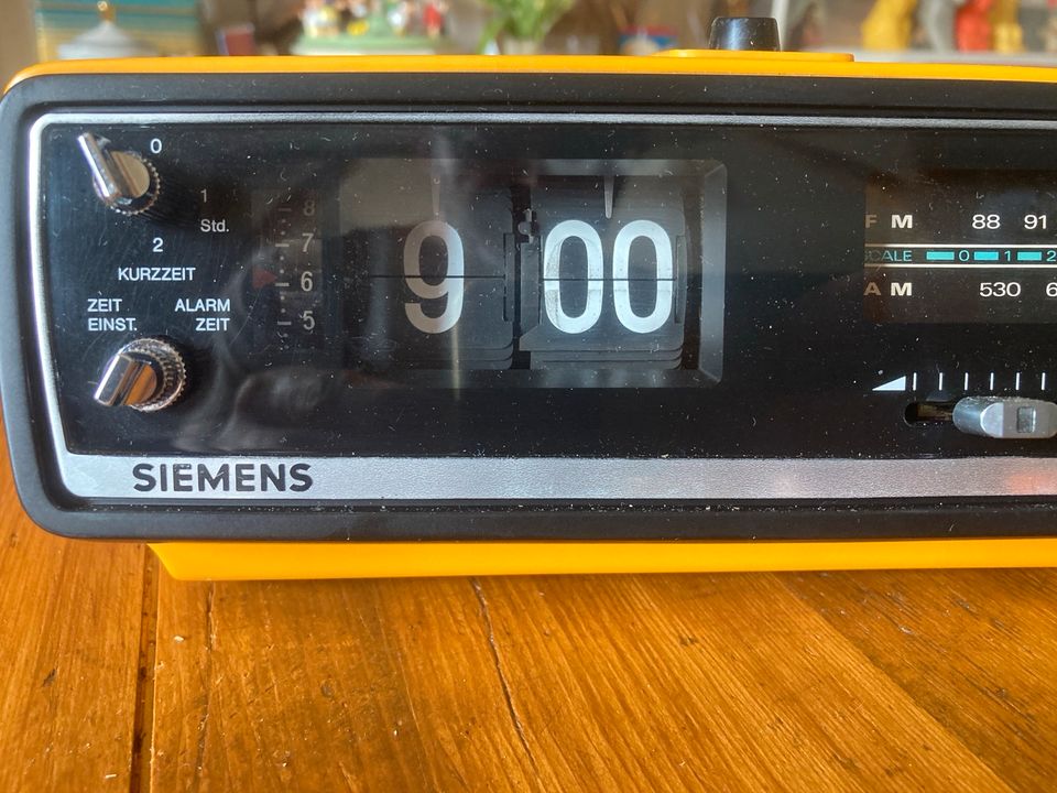 Klappzahlenwecker Siemens Alpha gelb 70er Jahre Vintage in Leipzig