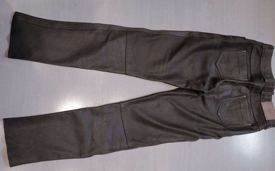 Damen Biker-Lederhose Gr. 38 aus Nubukleder in Hamburg