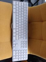 Apple Tastatur in weiß-silber mit USB-Verbindung Pc Laptop Tablet Bayern - Erlangen Vorschau