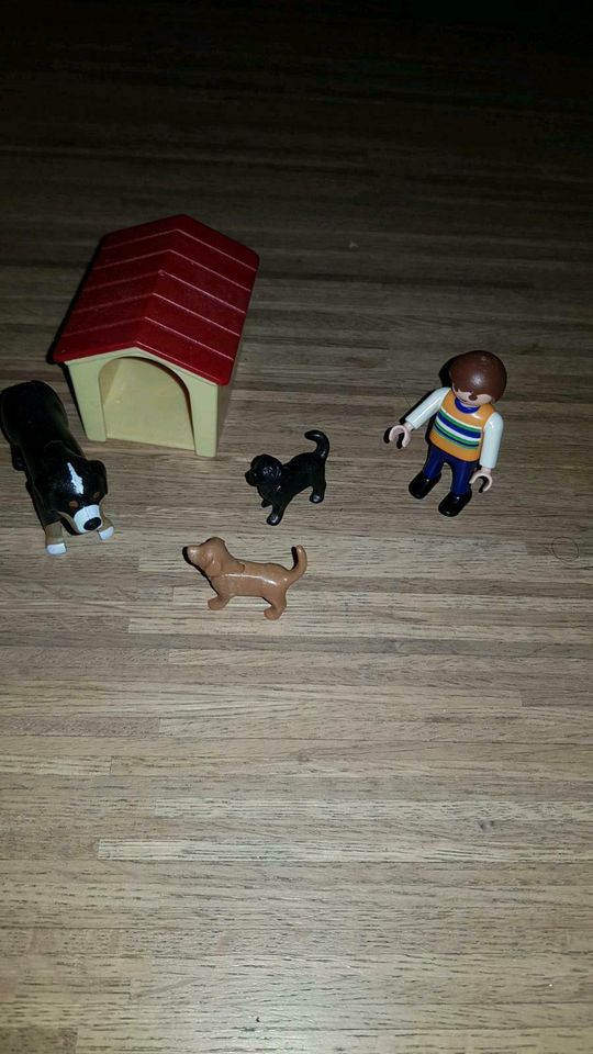 * PLAYMOBIL 4498 Berner Sennenhund mit Welpen Hundehütte TOP * in Jüchen