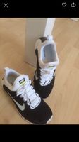 Nike Tr. Schuhe Düsseldorf - Garath Vorschau