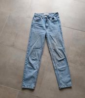 Jeans Mom slim fit  Stradivarius Gr. 34 Nordrhein-Westfalen - Paderborn Vorschau