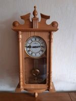 Holz Pendeluhr Wanduhr antik Uhr 1A Zustand Nordrhein-Westfalen - Rietberg Vorschau