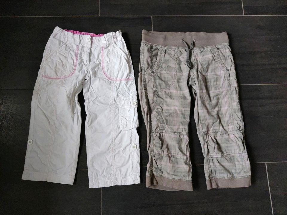 Mädchen 134 140: Set 2* kurze Hosen Bermuda H&M Cargo - Shorts in Albachten