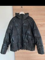 H&M Trend Bomberjacke, Lederimitat, Gr. M, schwarz, wie neu München - Moosach Vorschau