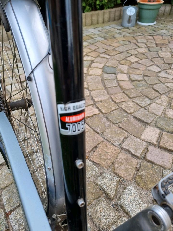 TOP*** Herren Fahrrad 28 Zoll schwarz in Lunzenau