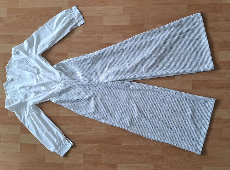 Jumpsuit (Größe S, M) in Tostedt