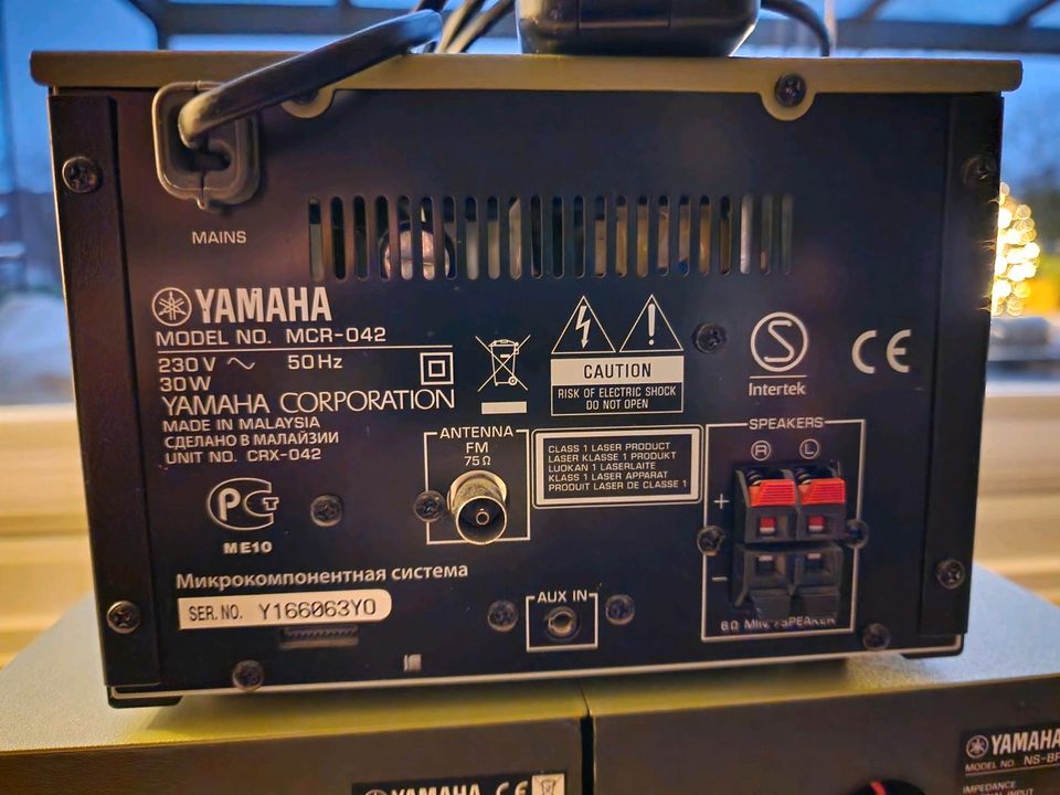 Yahama MCR-042 Musikanlage Stereoanlage CD-Player Radio IPhone in Buxtehude