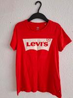 levis T-shirt große S  Zwei mal getragen Wuppertal - Oberbarmen Vorschau