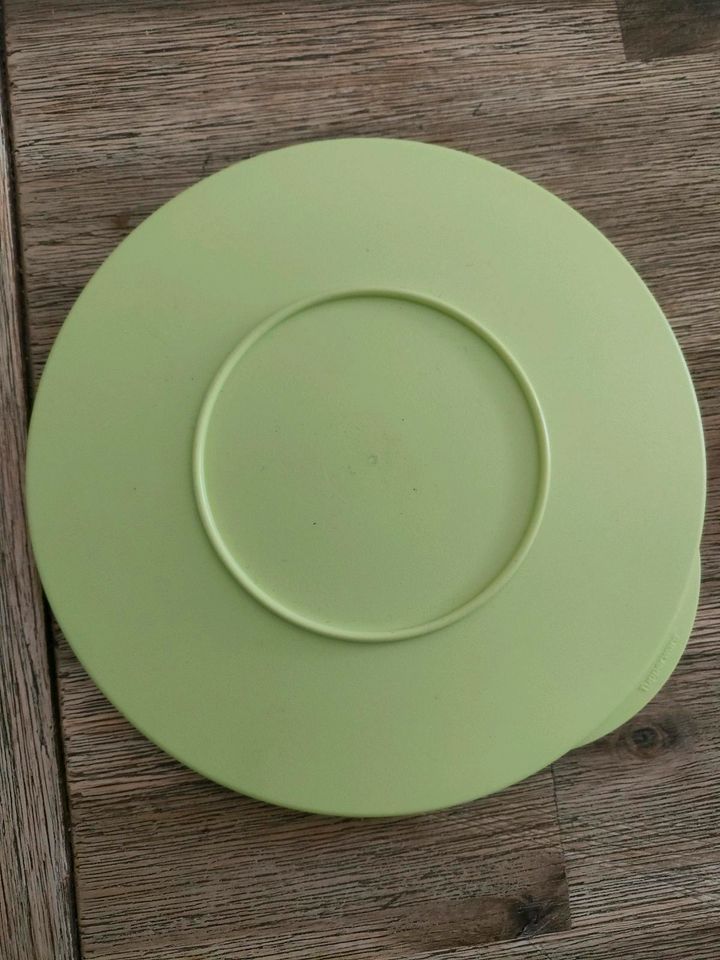 Tupperware Deckel grün in Nauen