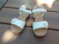 Weiße Sandalen mit Klettverschluß Baden-Württemberg - Erdmannhausen Vorschau