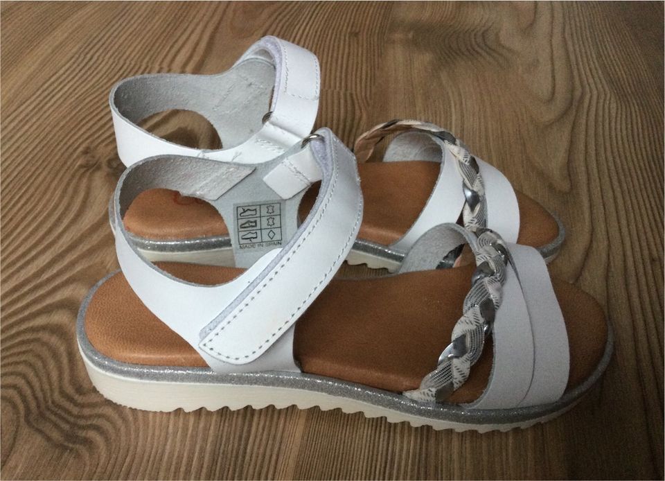 Leder Sandalen Gr.30 NEU in Langen (Hessen)