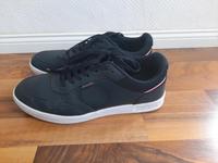 Sneaker Turnschuhe Schnürschuhe von Tommy Hilfiger 45 TOP Altona - Hamburg Bahrenfeld Vorschau