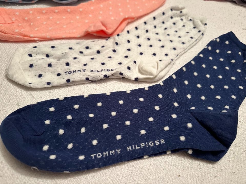 Tommy Hilfiger 7x Damenstrümpfe Strümpfe Socken teils neu 39-42 in Sinsheim