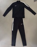 Nike Dri Fit Anzug Hose (S) Jacke (M) Set Herren Schwarz Running Niedersachsen - Schwülper Vorschau