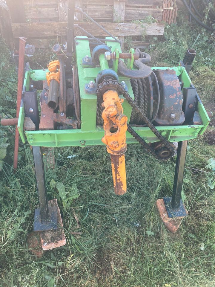 Seilwinde Unimog 3 Punkt Zapfwelle vorne in Fischbach/Rhön