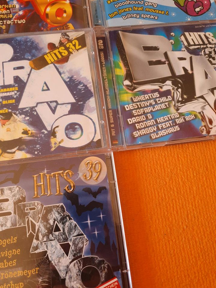 Bravo Hits 10 CDs, 14 21 22 24 25 28 29 32 33 39 in Ulm