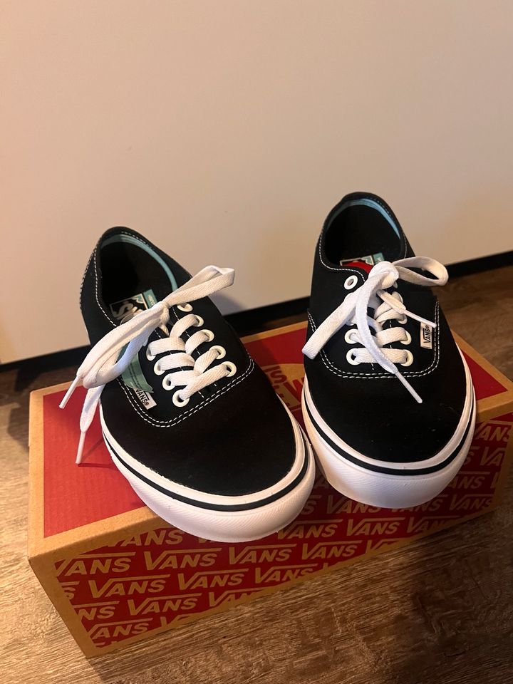 Vans authentic comfycush Größe 38.5 NEU schwarz in Eisenach