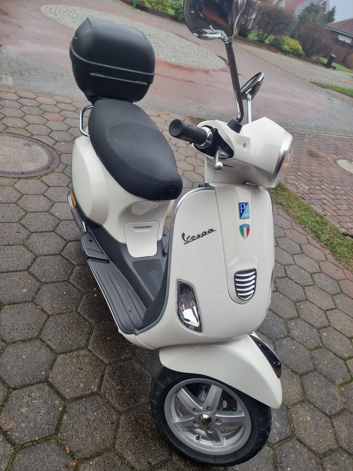 Vespa LX 50  + Satz Reifen in Sande