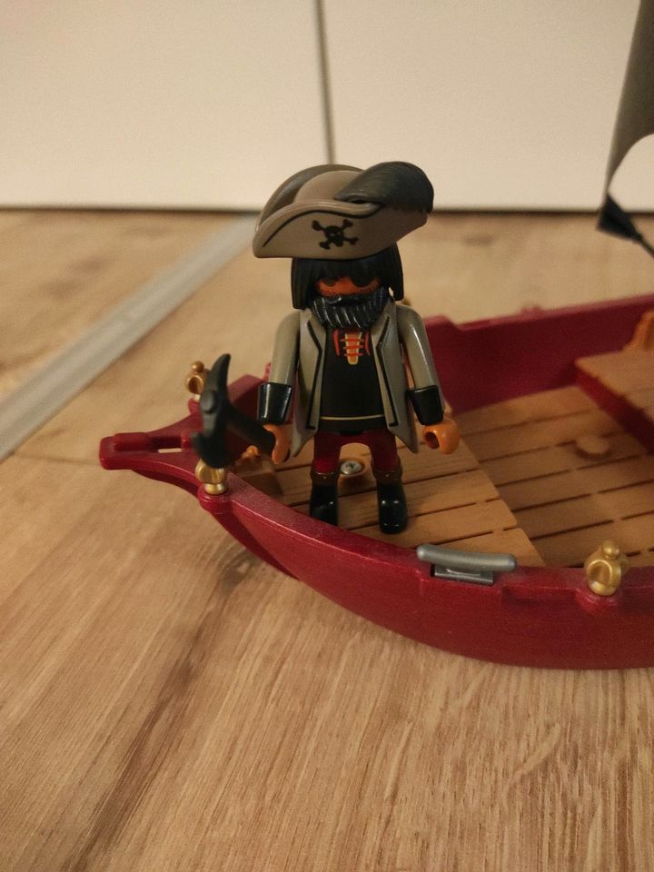 Playmobil Piratenschiff in Bornheim