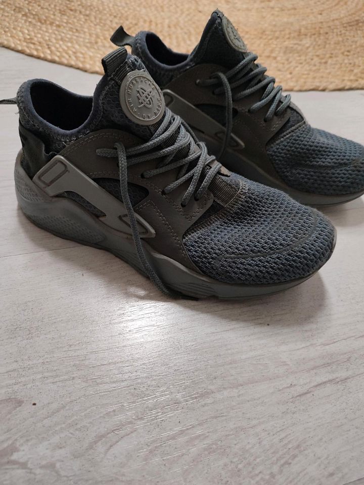 Sportschuhe  Nike gr.38 in Duisburg