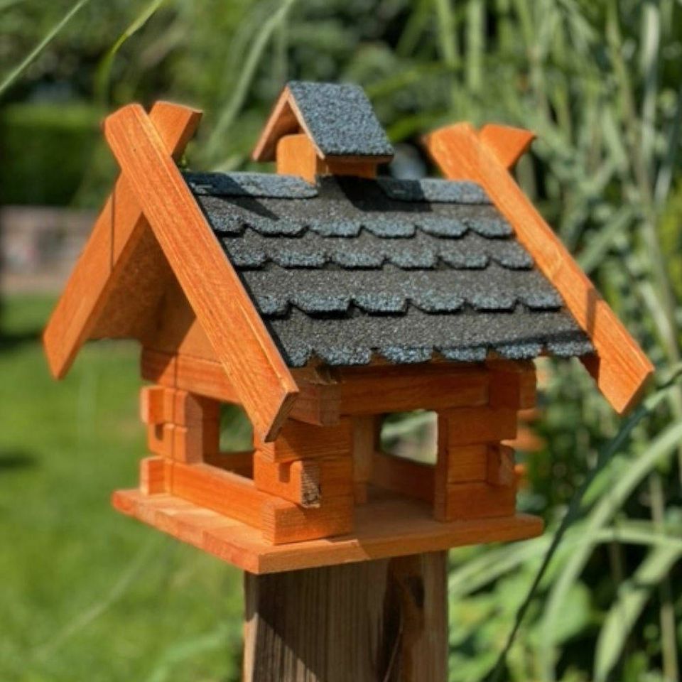 Handgearbeitetes Rechteckiges Vogelhaus M Futterhaus aus Holz in Dresden