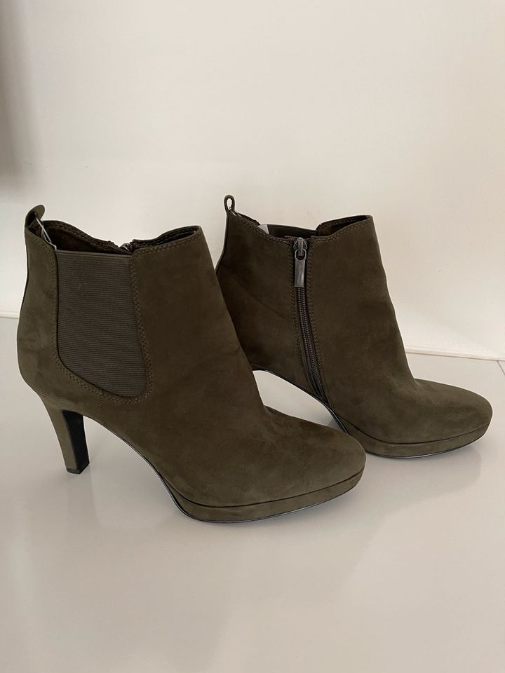 Tamaris Stiefelette (NEU, Größe 41) oliv in Nürnberg (Mittelfr)