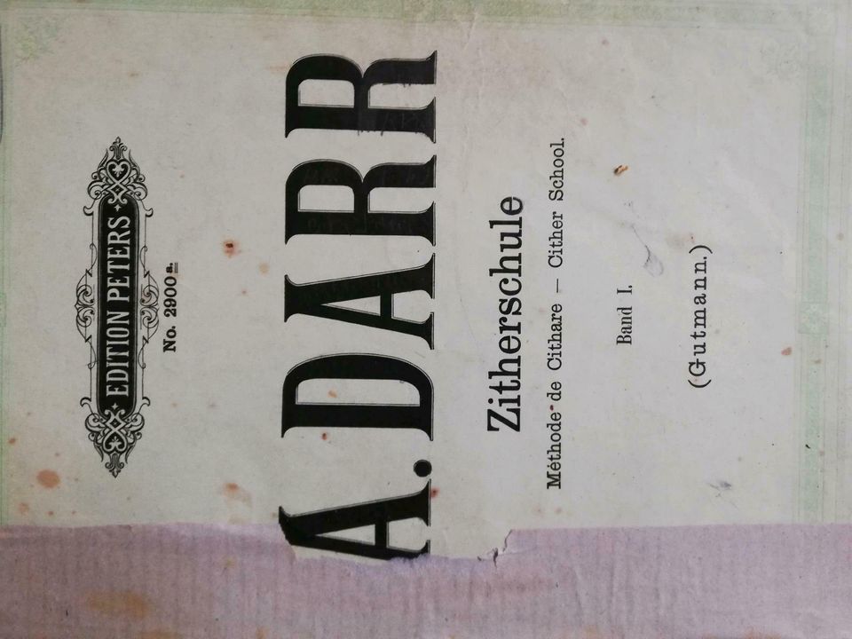 Zither von 1920 mit Notenbuch in Niederwörresbach