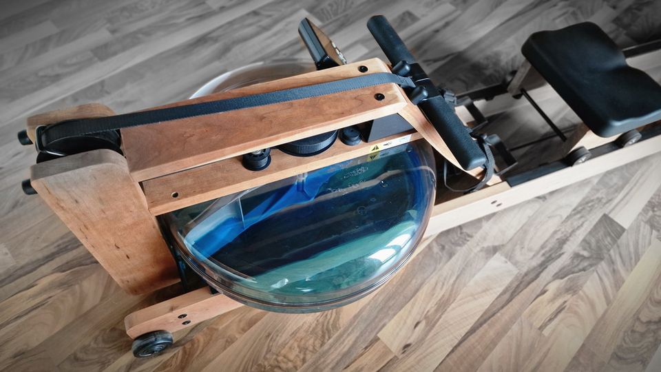 Water Rower Original in Kirsche + Monitor Rudergerät Waterrower in Oberding