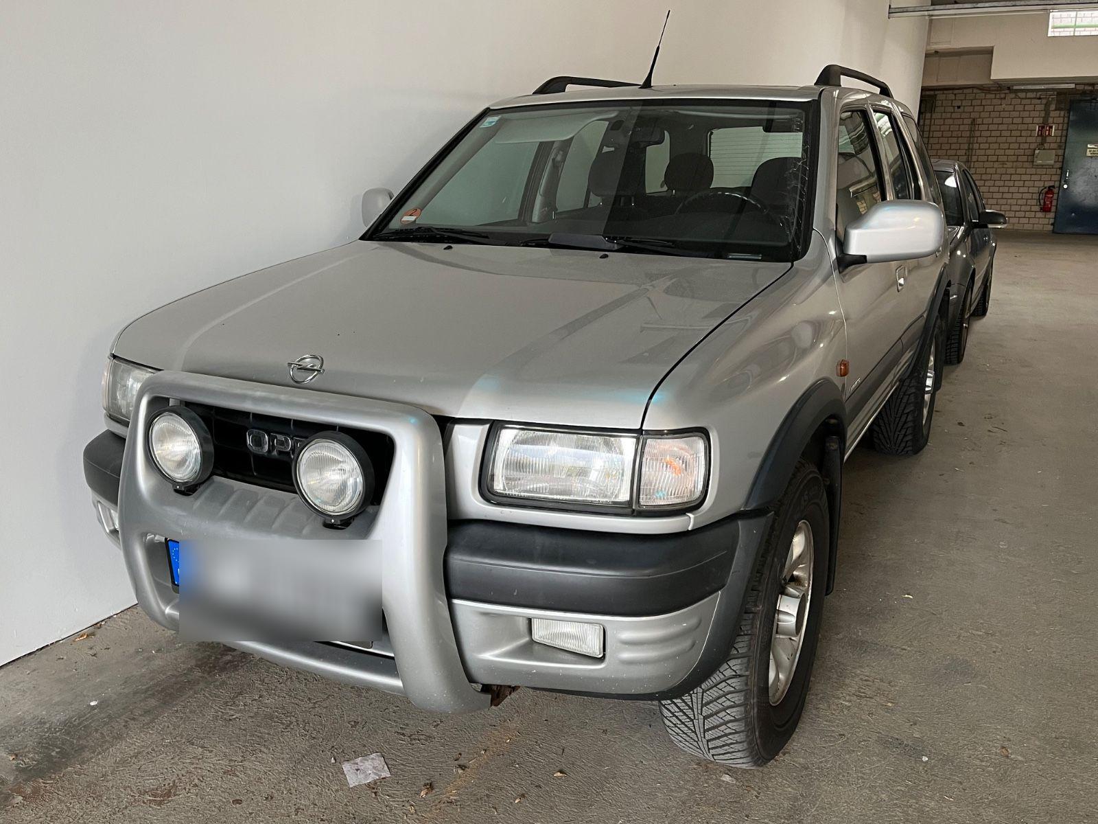 Abbildung des Autos Opel Frontera 2.2 DTI 16…