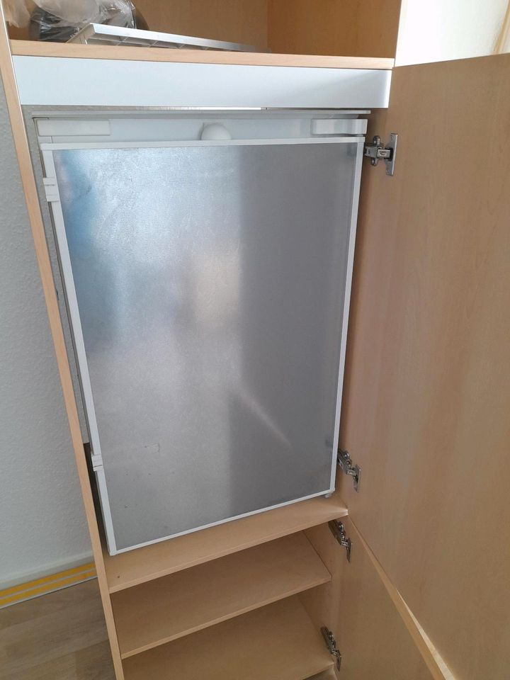 Einbaukühlschrank Siemens mit Schrank in Mittweida