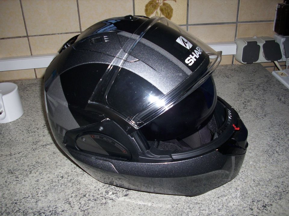 Helm Motorradhelm Shark in Göttingen