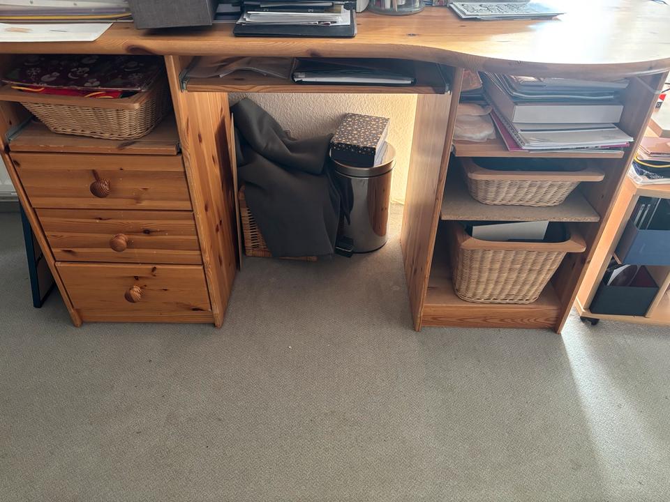Diverse Kiefermöbel Schrank Kommode Schreibtisch - nur Abholung in Norderstedt