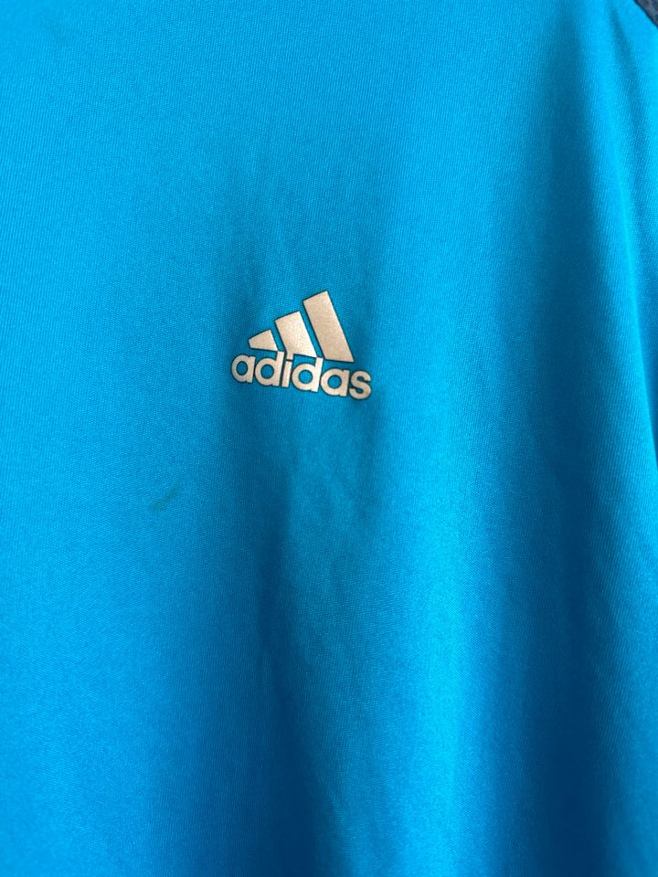 Adidas Sport T-Shirt  Größe M in Bad Sooden-Allendorf